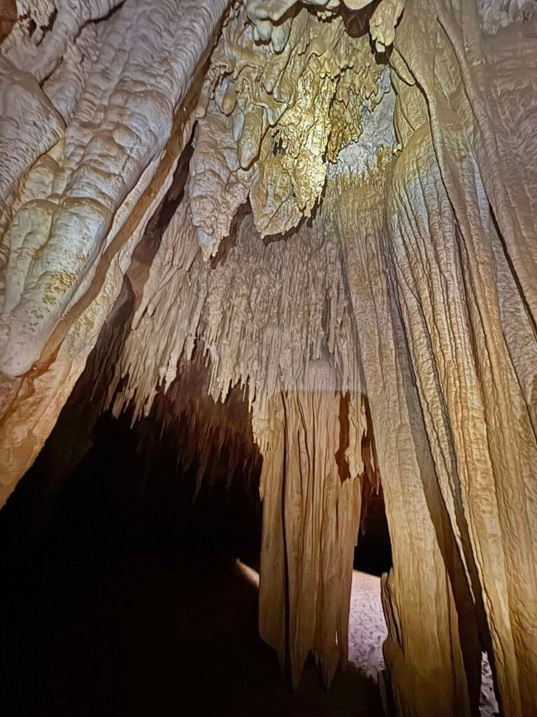 Djara cave tour